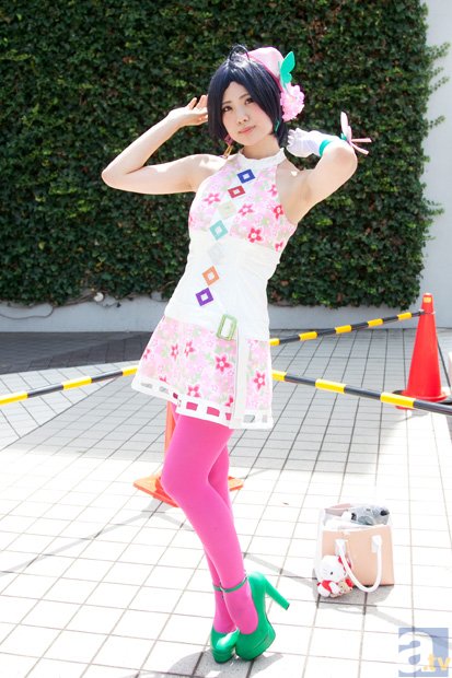 房祖名薛凯琪地下情曝光 同车夜游被拍_DB真人